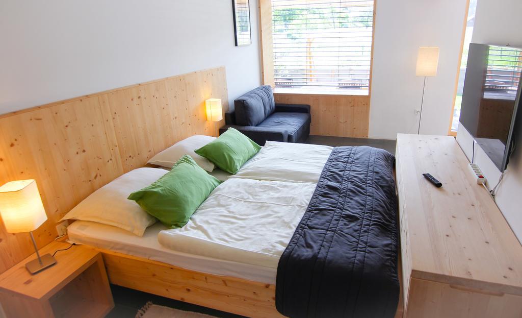 Eco Boutique Hotel Ams Beagle Μπλεντ Εξωτερικό φωτογραφία