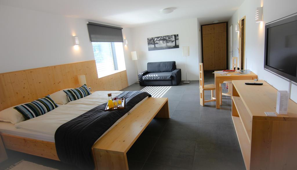 Eco Boutique Hotel Ams Beagle Μπλεντ Εξωτερικό φωτογραφία