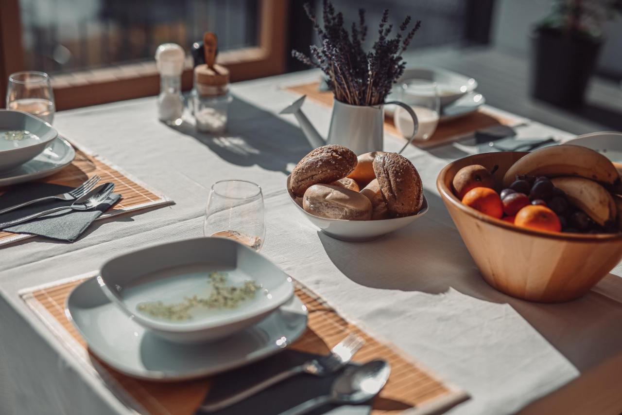 Eco Boutique Hotel Ams Beagle Μπλεντ Εξωτερικό φωτογραφία